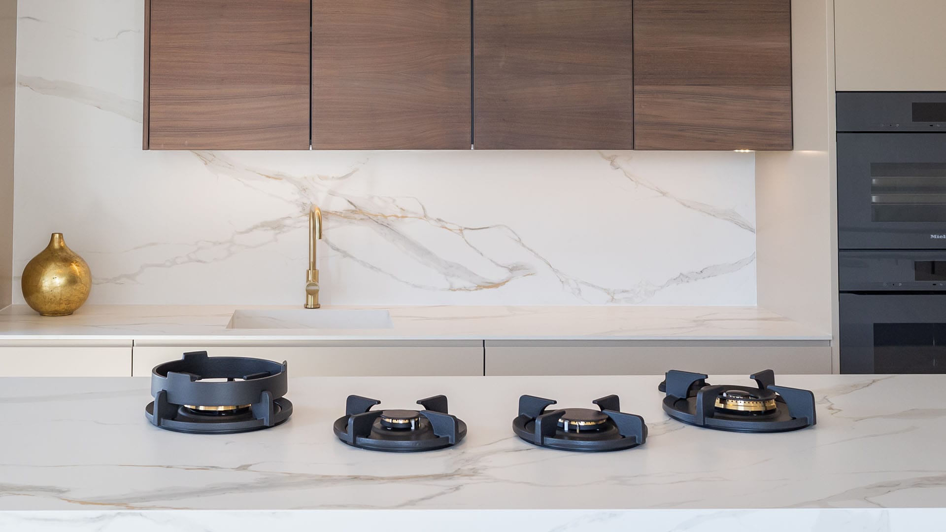 INFINITY Calacatta Oro Winelands Design Studio Paarl South Africa Kitchen Interiors 2022 4