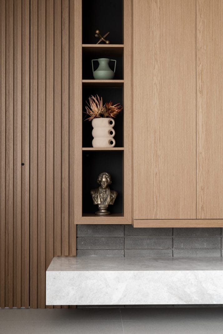 Saba White Urbane MCM Dion MGCreations Fireplace 02 scaled